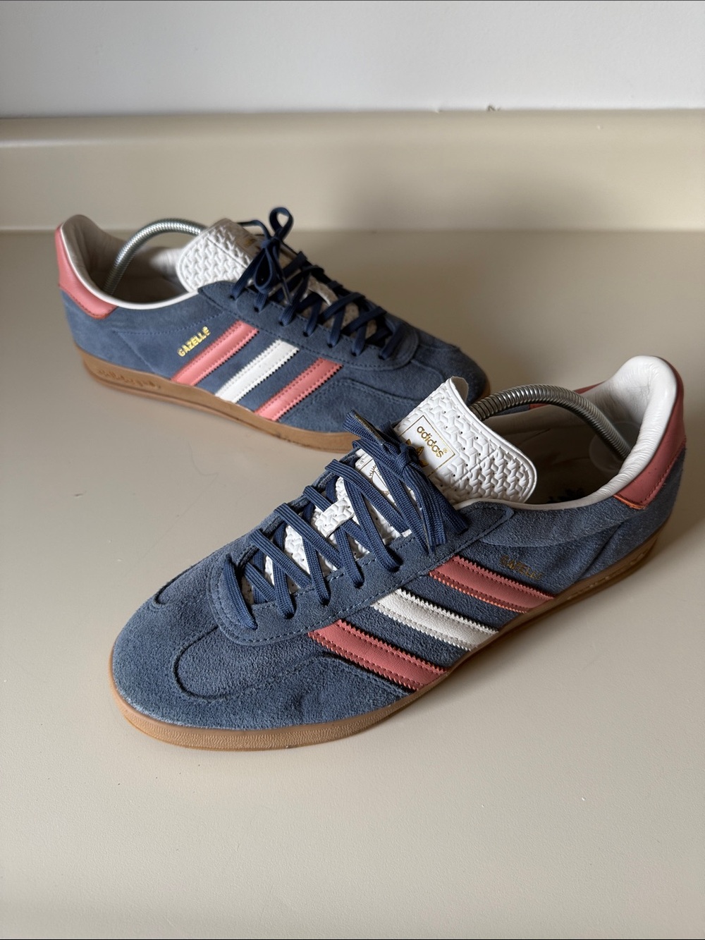 GAZELLE INDOOR 'BLUE BLINK WONDER CLAY' used mens size 11